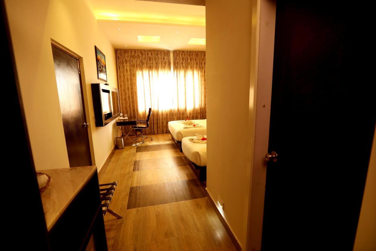 Hotel Queens Inn Velankanni Exterior foto