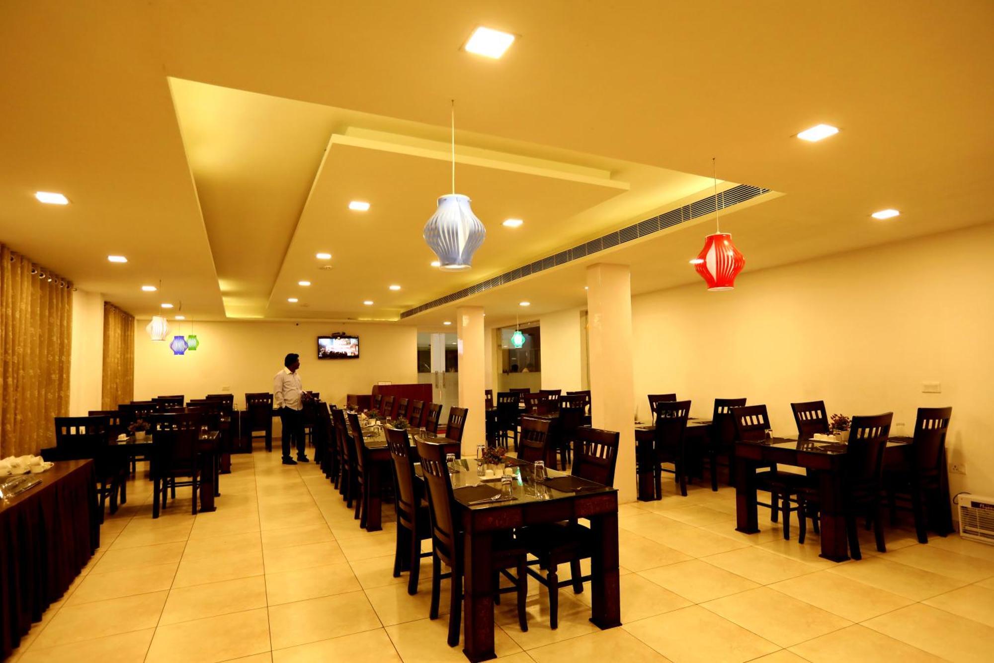 Hotel Queens Inn Velankanni Exterior foto